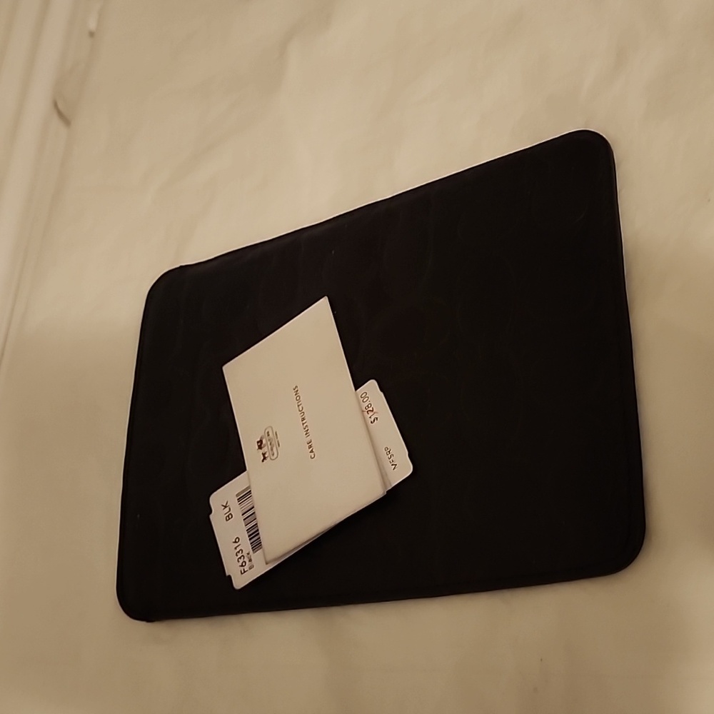 COACH TABLET CASE - Picture 1 of 2